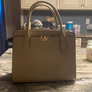 Like new MK purse